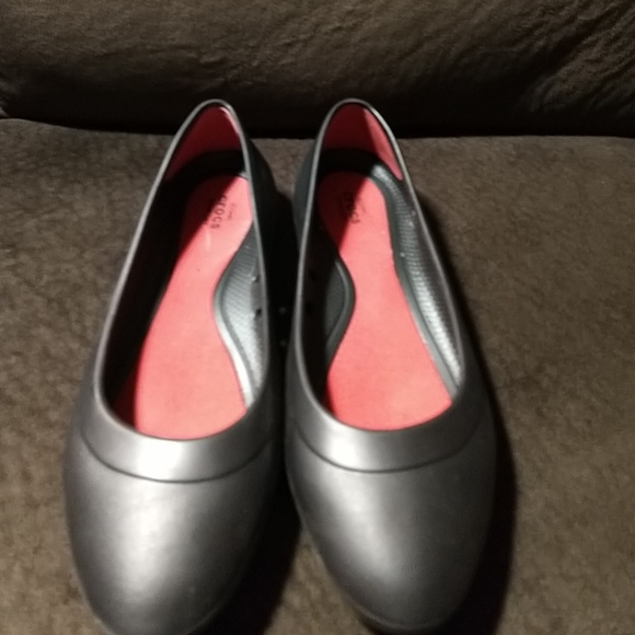 Crocs - Picture 2 of 2